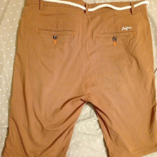 Bermuda shorts size 38 brown like new