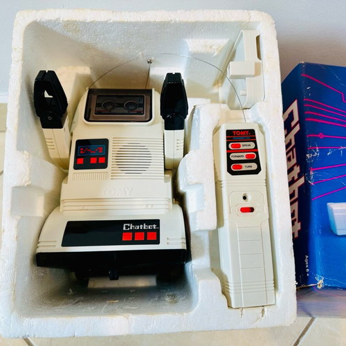 Vintage TOMY 1985 Chatbot Robot toy used with remote and tray