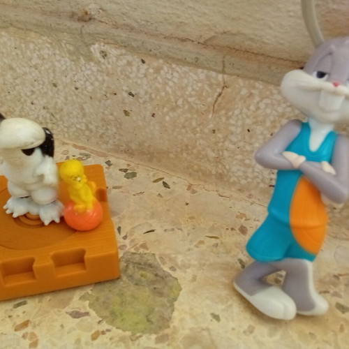 Space Jam Looney Tunes McDonald's toys used, 2 pieces