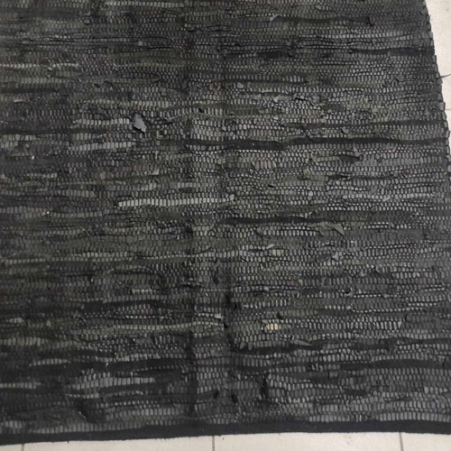 Leather rug black 90x150cm like new