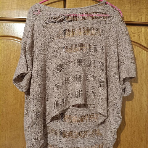 Attrattivo Boho open knit top beige like new