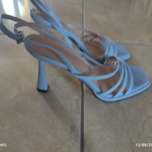 Dino Ricci Select women's turquoise summer sandals like new, size 37