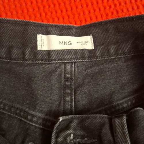 Girls' shorts Mango black like new, age 12