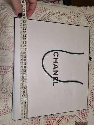 Chanel bag like new, only boxnow