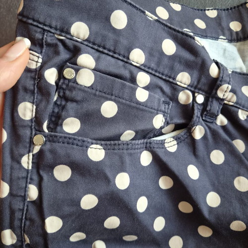 Marina Yachting low-rise capri pants like new, size 30, polka dot