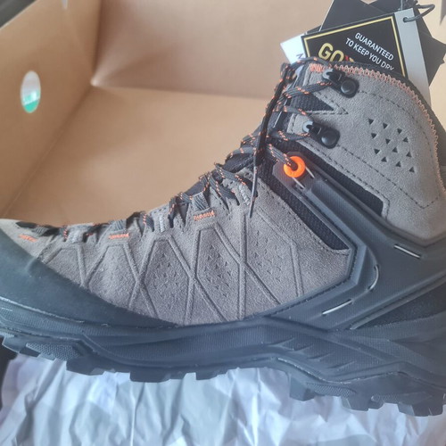 Salewa shoes size 42, new
