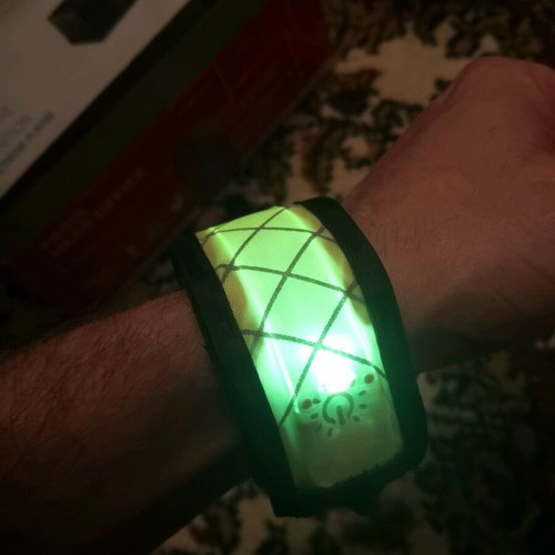 Phosphorescent bracelet like new with battery