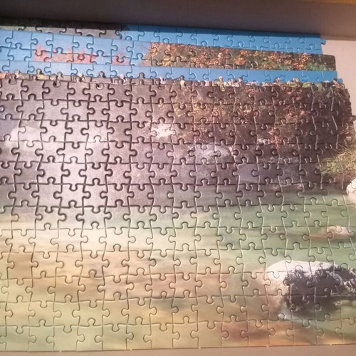 Clementoni puzzle 2000 pieces like new