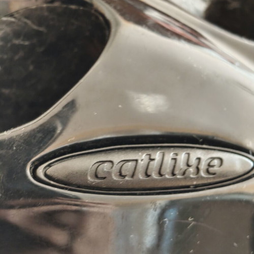 Catlike helmet like new, lightweight and durable