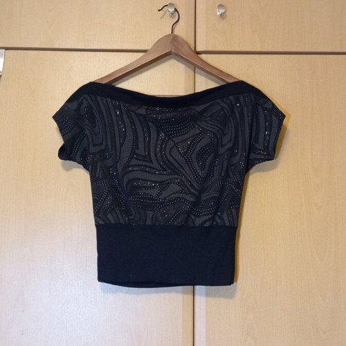 Obsession black crop top short sleeve size S like new