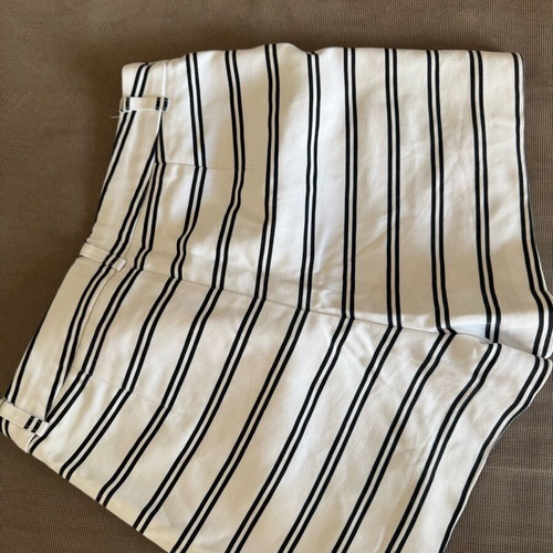 Striped women's shorts used Star Body H, black and white, size S