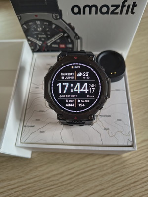 Amazfit TREX 3 smartwatch καινούργιο, τιτάνιο κάσα, οθόνη AMOLED