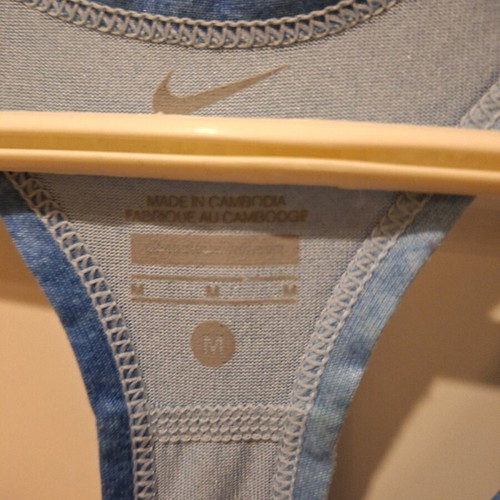 Nike gym shirt like new, blue, size M