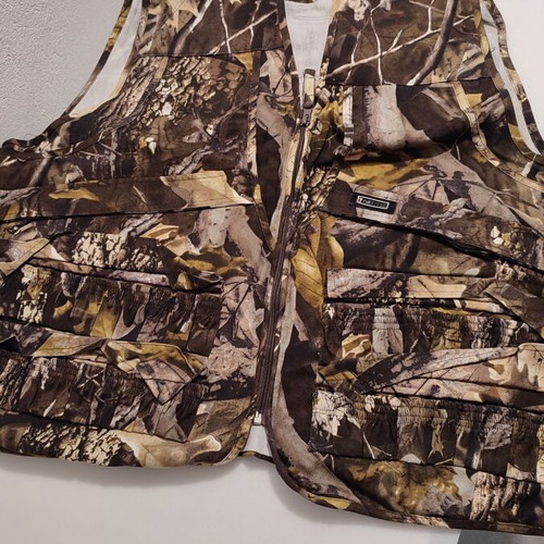 Toxotis hunting vest like new, size XL with 40 cartridge holders