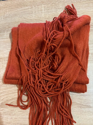 Scarf thin used, brick red