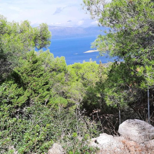 Land 1000 m² in Pefkali Corinthia with view and buildable