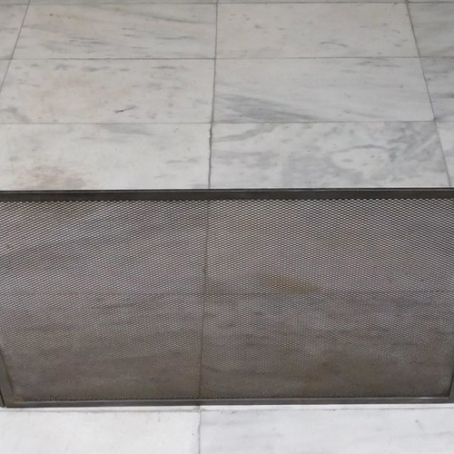 Metal Three-Panel Fireplace Screen vintage, like new