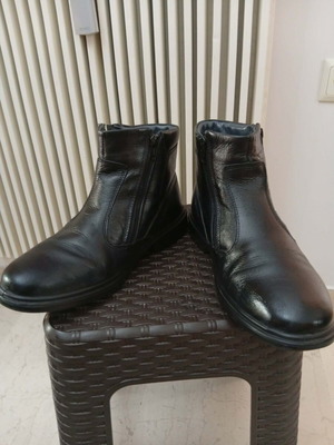 Black vintage ankle boots size 41 like new