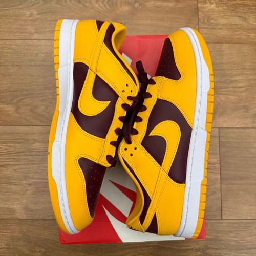 Nike Dunk Low Retro sneakers size 45 yellow brand new