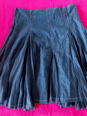 High-waisted corset skirt used, gray, medium size