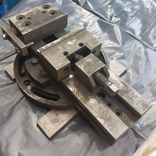 Machine Vise used with rotating base, 36kg, 150mm jaws