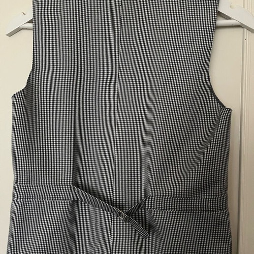Women's Medium checked vest like new, grey-black