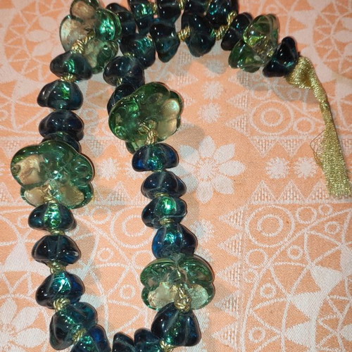 Komboloi like new large decorative with glass beads