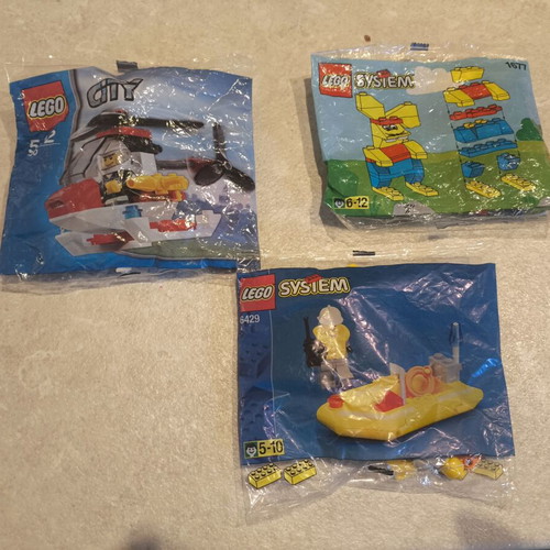 Lego 6429 Blaze Responder polybag, 4900 City Fire Helicopter, 1677 Rabbit polybag