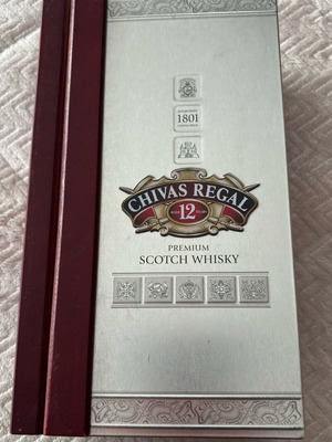 Chivas 12 collectible case like new made of wood and metal