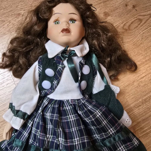 Glass Doll Student Like New