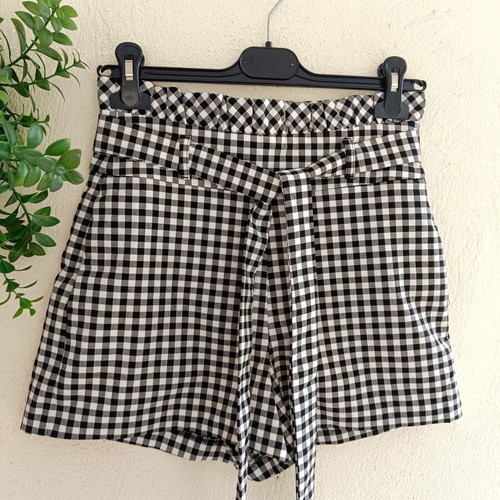 Zara Gingham Print High Waist Shorts XS like new, black and white
