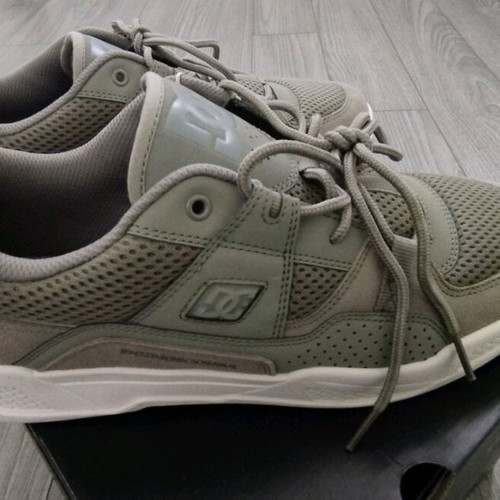 DC Construct Army shoes new, size 44