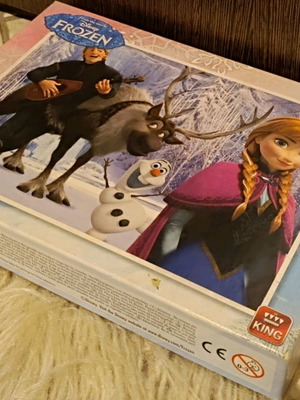 Puzzle Frozen μεταχειρισμένο, ταλαιπωρημένο κουτί
