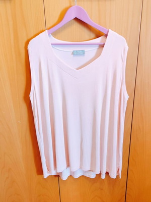 Sleeveless blouse plus size pink like new