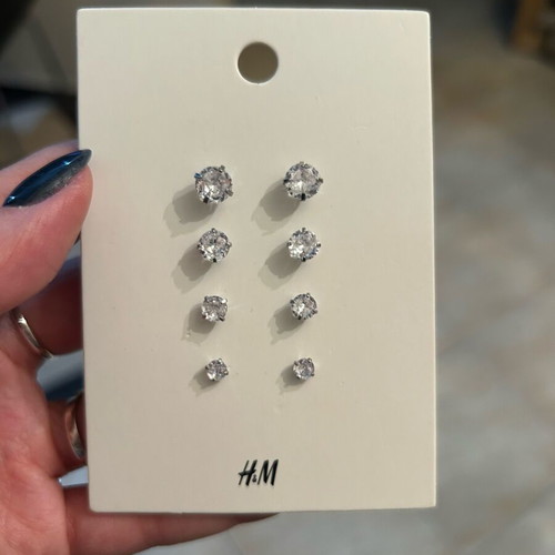 H&M earrings new, unworn