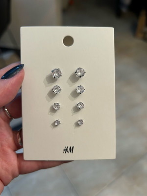 H&M earrings new, unworn
