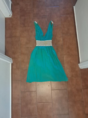 Exxes Fashion women's dress green like new, very fashionable