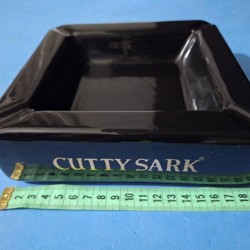 Cutty Sark ashtray collectible like new, large ceramic