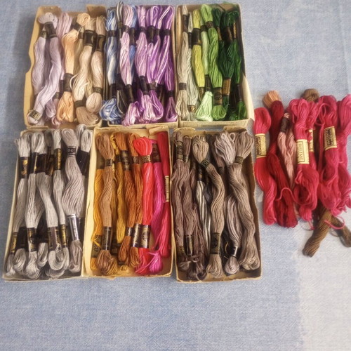 Vintage embroidery floss set of 88 pieces DMC Mouliné and more, like new