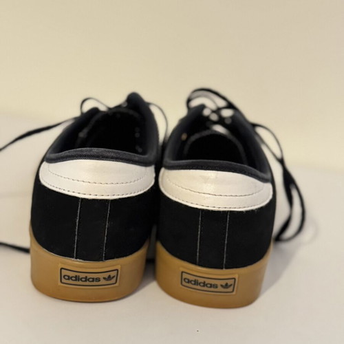 Adidas sneakers size 39.5 like new black and white
