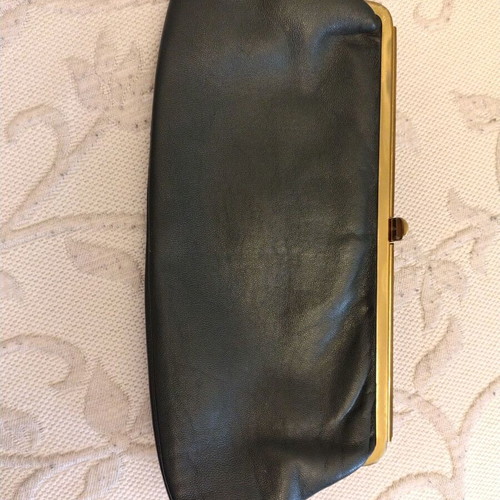 Leather vintage clutch bag like new, green