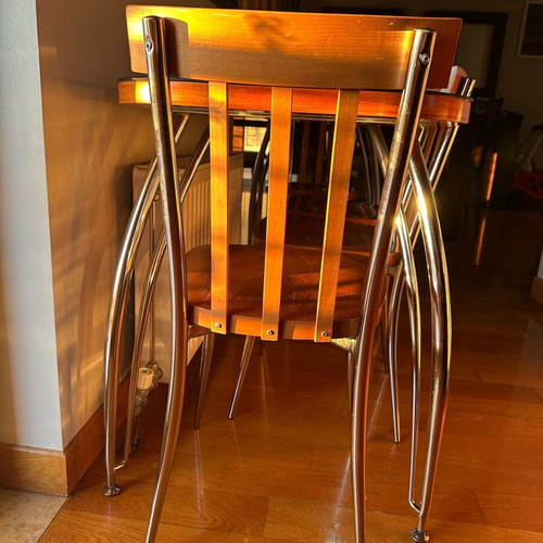 Kitchen table with 4 chairs used, 1.60m x 58cm x 3.5cm with glass
