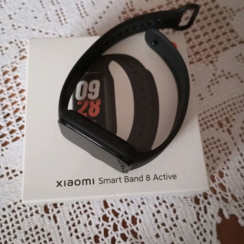 Xiaomi Smart Band 8 Active like new