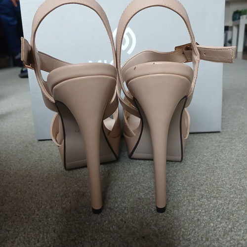 Migato nude platform sandals size 38 like new