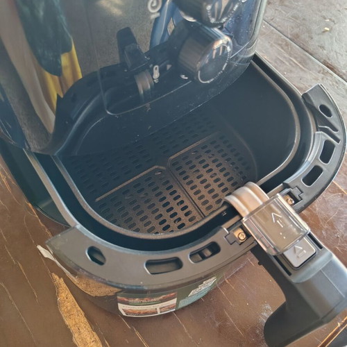 Philips Airfryer Essential 4lt like new