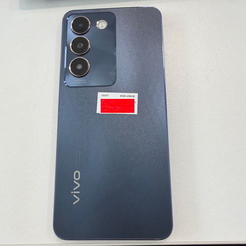 Vivo V40 SE 5G 8GB RAM 256GB ROM like new, black, Dual SIM