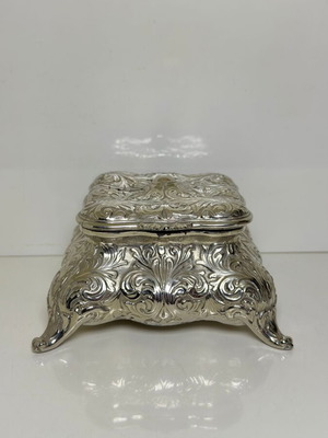 Vintage metal music box jewelry box used