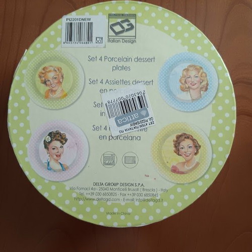 Porcelain Plates Set of 4 New York Style 20 cm Diameter New