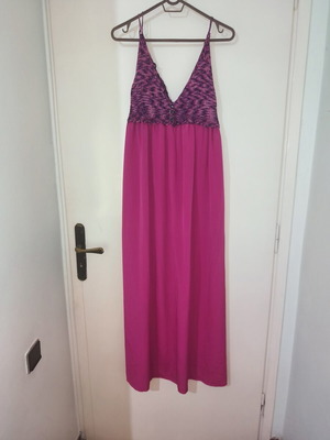 Maxi φόρεμα custommade φούξια με πλεκτό μπούστο και ασημοκλωστή σαν καινούργιο