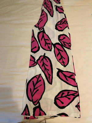 Printed pants like new, pink with elastic waist